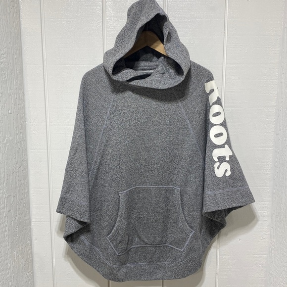 Roots Sweaters - NWOT Roots Canada poncho - O/S